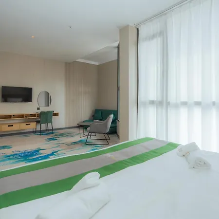 Bliss Palace & فندق سكوبجي